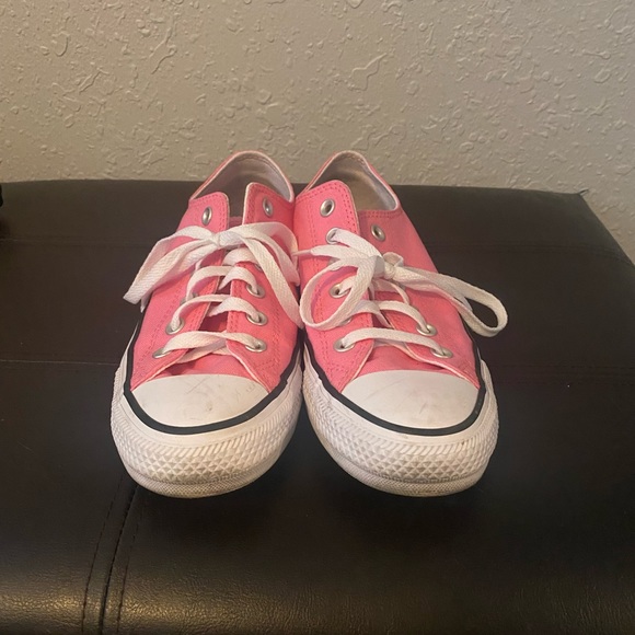 Pink Converse - Picture 10 of 10